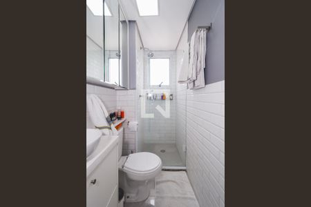 Apartamento à venda com 84m², 2 quartos e 1 vaga Apartamento à venda com 84m², 2 quartos e 1 vagaBanheiro da Suíte