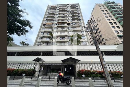 Apartamento à venda com 69m², 2 quartos e 1 vagaFachada