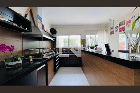 Casa de condomínio à venda com 330m², 5 quartos e 4 vagasFoto 19