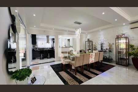 Casa de condomínio à venda com 330m², 5 quartos e 4 vagasFoto 38