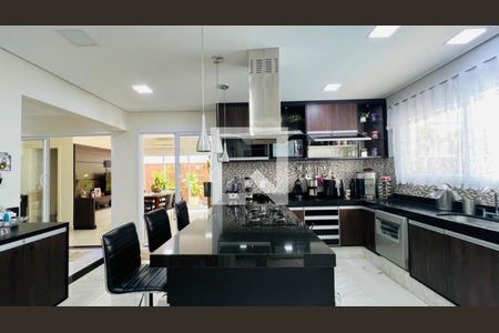 Casa de condomínio à venda com 330m², 5 quartos e 4 vagasFoto 25