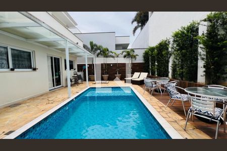 Casa de condomínio à venda com 330m², 5 quartos e 4 vagasFoto 08