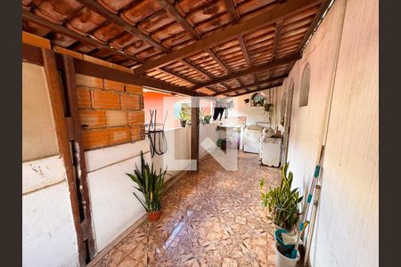 Casa à venda com 360m², 5 quartos e 2 vagasÁrea Externa