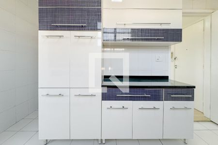 Apartamento à venda com 74m², 2 quartos e 1 vaga Apartamento à venda com 74m², 2 quartos e 1 vagaCozinha - Armários