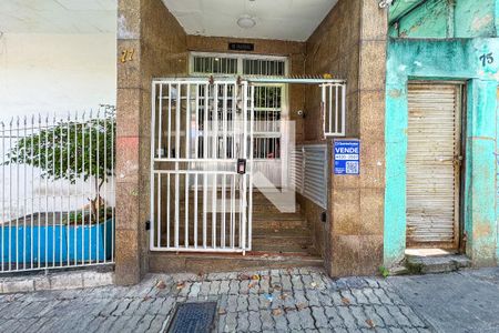 Apartamento à venda com 74m², 2 quartos e 1 vaga Apartamento à venda com 74m², 2 quartos e 1 vagaFachada