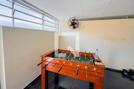 Apartamento à venda com 74m², 2 quartos e 1 vaga Apartamento à venda com 74m², 2 quartos e 1 vagaSalão de jogos