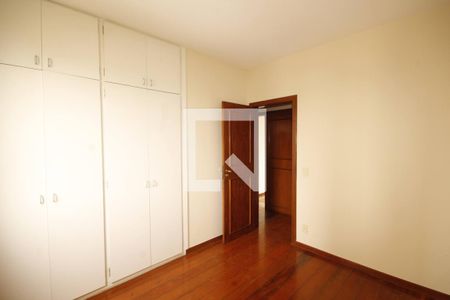Apartamento à venda com 180m², 4 quartos e 3 vagasquarto 3