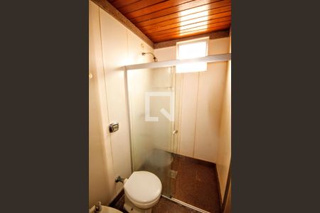 Apartamento à venda com 180m², 4 quartos e 3 vagasbanheiro 1