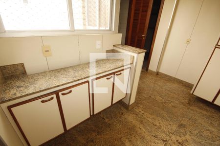 Apartamento à venda com 180m², 4 quartos e 3 vagasÁrea de Serviço