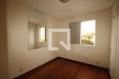 Apartamento à venda com 180m², 4 quartos e 3 vagasquarto 3