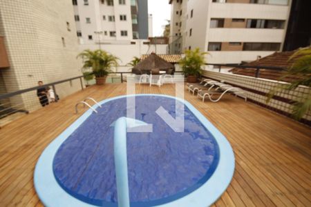 Apartamento à venda com 180m², 4 quartos e 3 vagasÁrea comum - Piscina