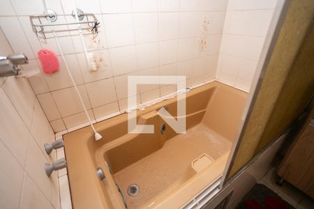 Casa à venda com 100m², 3 quartos e 2 vagas Casa à venda com 100m², 3 quartos e 2 vagasBanheiro