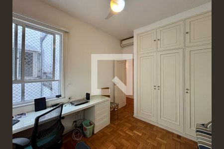 Quarto 1 de apartamento à venda com 3 quartos, 134m² em Ipanema, Rio de Janeiro