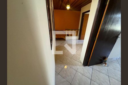 Casa à venda com 131m², 3 quartos e sem vaga