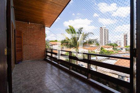 Casa para alugar com 387m², 4 quartos e 6 vagas Casa para alugar com 387m², 4 quartos e 6 vagasVista do Quarto 2