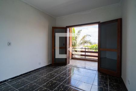 Casa para alugar com 387m², 4 quartos e 6 vagas Casa para alugar com 387m², 4 quartos e 6 vagasQuarto