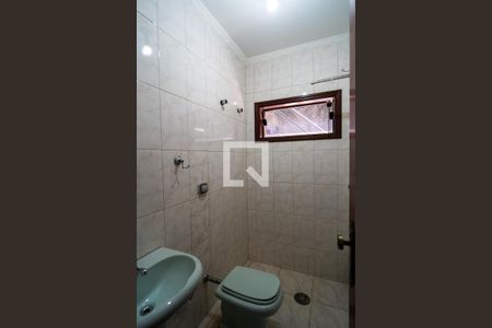 Casa para alugar com 387m², 4 quartos e 6 vagas Casa para alugar com 387m², 4 quartos e 6 vagasBanheiro