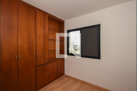 Apartamento à venda com 101m², 3 quartos e 2 vagasQuarto 2