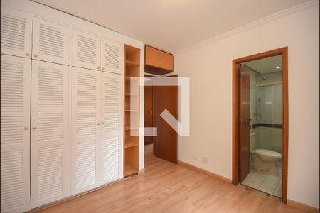 Apartamento à venda com 101m², 3 quartos e 2 vagasSuíte