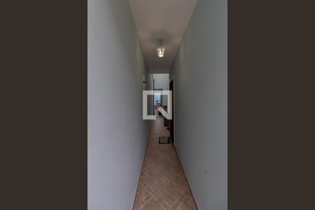 Casa à venda com 117m², 2 quartos e 2 vagas Casa à venda com 117m², 2 quartos e 2 vagasCorredor Lateral