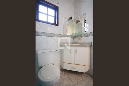 Casa à venda com 250m², 3 quartos e 2 vagasBanheiro Social