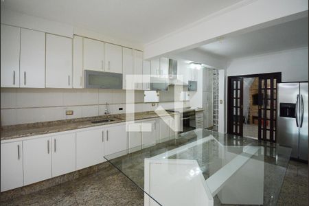 Casa à venda com 250m², 3 quartos e 2 vagasCozinha - Armários