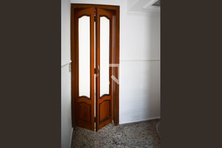 Casa à venda com 250m², 3 quartos e 2 vagasLavabo