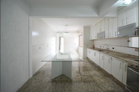 Casa à venda com 250m², 3 quartos e 2 vagascozinha