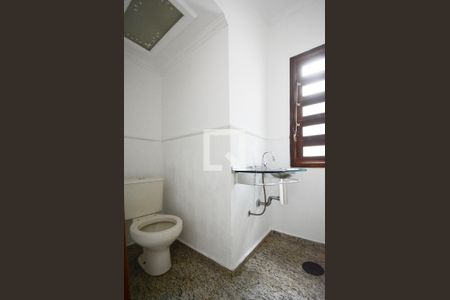 Casa à venda com 250m², 3 quartos e 2 vagasLavabo