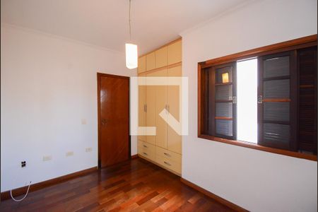 Casa à venda com 250m², 3 quartos e 2 vagasQuarto 3