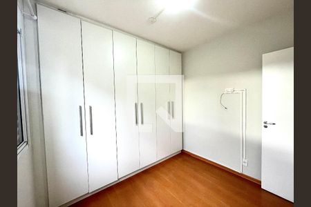 Apartamento para alugar com 74m², 3 quartos e 2 vagasQuarto 2