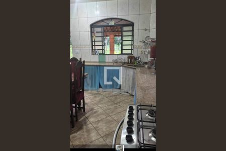 Casa à venda com 360m², 4 quartos e 6 vagasCozinha