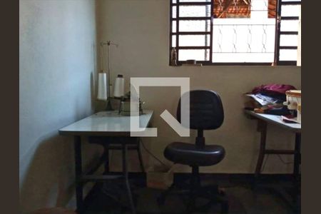 Casa à venda com 360m², 4 quartos e 6 vagasEscritório