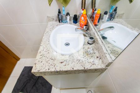 Casa à venda com 230m², 3 quartos e 4 vagasBanheiro do quarto 1