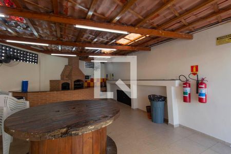 Apartamento para alugar com 66m², 2 quartos e sem vaga Apartamento para alugar com 66m², 2 quartos e sem vagaÁrea Comum - Churrasqueira