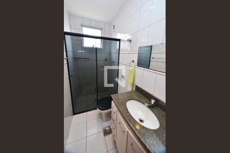 Apartamento à venda com 150m², 4 quartos e 2 vagas Apartamento à venda com 150m², 4 quartos e 2 vagasBanheiro social