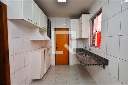 Apartamento à venda com 150m², 4 quartos e 2 vagas Apartamento à venda com 150m², 4 quartos e 2 vagasCozinha