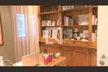 Casa à venda com 530m², 4 quartos e 6 vagas