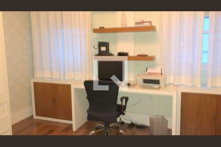 Casa à venda com 530m², 4 quartos e 6 vagas