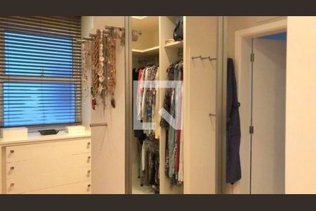 Casa à venda com 530m², 4 quartos e 6 vagas