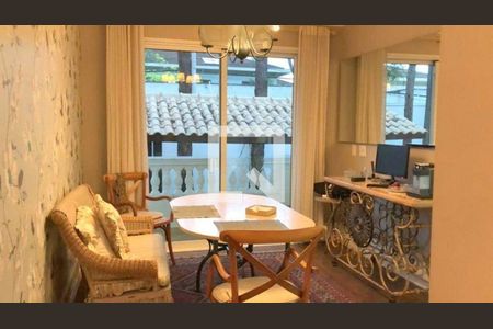 Casa à venda com 530m², 4 quartos e 6 vagas