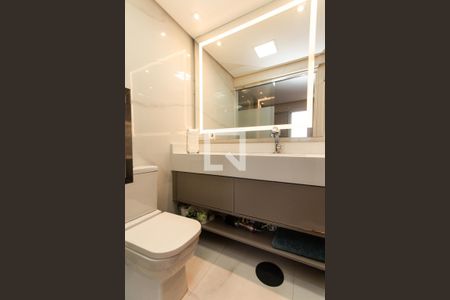 Apartamento à venda com 67m², 2 quartos e 1 vagaBanheiro da Suíte