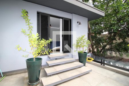 Casa à venda com 250m², 4 quartos e 3 vagasVaranda da Suíte 1 