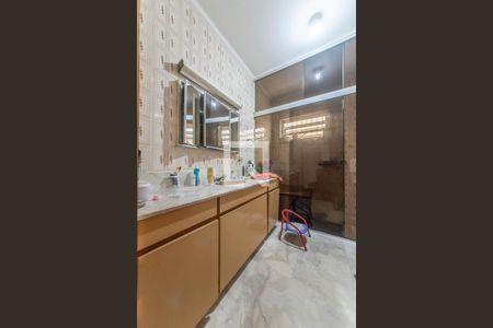 Casa de condomínio à venda com 550m², 5 quartos e 6 vagasBanheiro Social