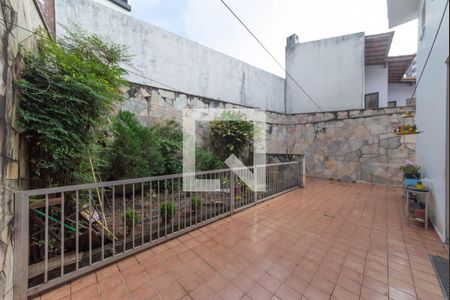 Casa de condomínio à venda com 550m², 5 quartos e 6 vagasQuintal