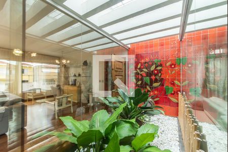 Casa de condomínio à venda com 550m², 5 quartos e 6 vagasJardim de Inverno
