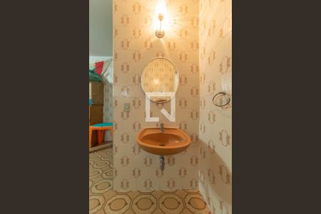 Casa de condomínio à venda com 550m², 5 quartos e 6 vagasGaragem - Banheiro