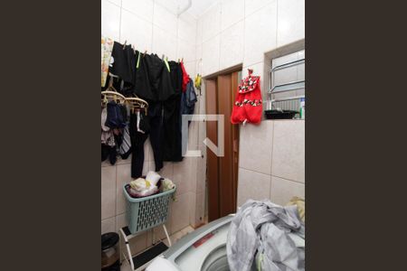 Casa à venda com 108m², 3 quartos e 2 vagasÁrea de Serviço