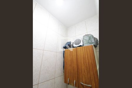 Casa à venda com 108m², 3 quartos e 2 vagasLavabo