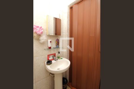 Casa à venda com 108m², 3 quartos e 2 vagasBanheiro da Suíte 2